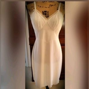 Vintage slip scalloped lace hem white dress 36" Lingerie Sexy Glam